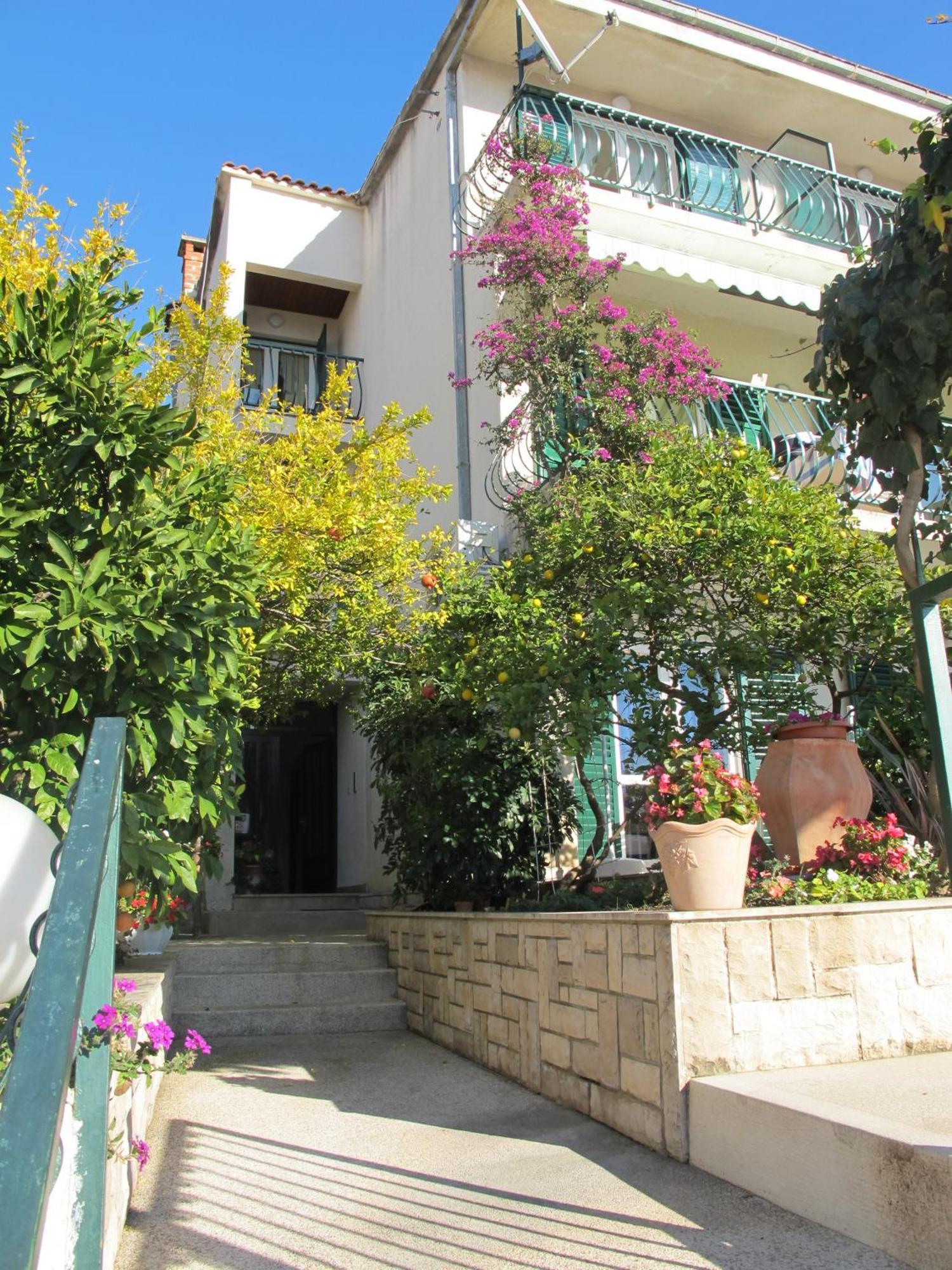 Villa Rosa Makarska Eksteriør billede